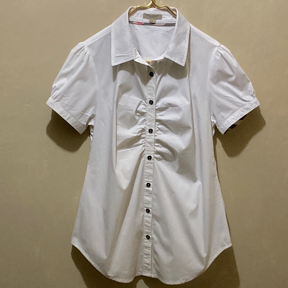Burberry white/cream Y2K short sleeve top.